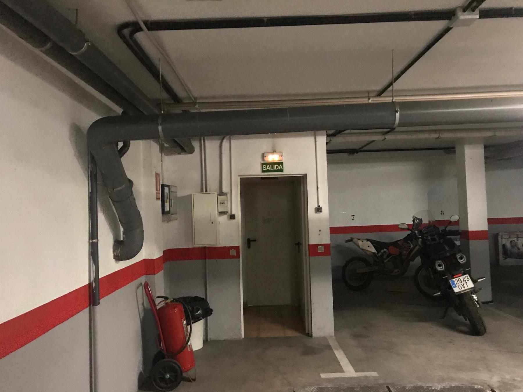 Venta de garaje en Camarma de Esteruelas
