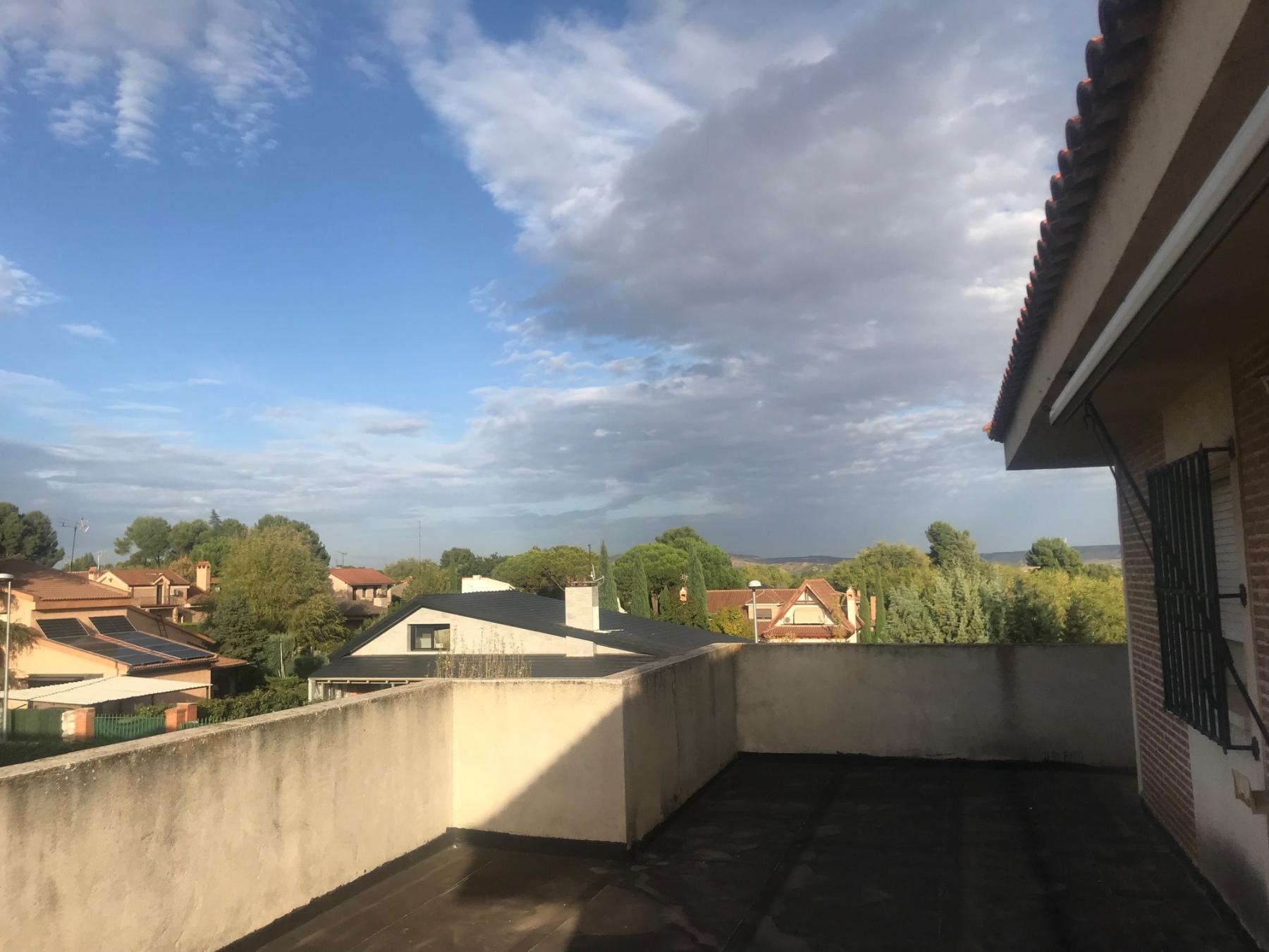 Venta de villa en Villalbilla