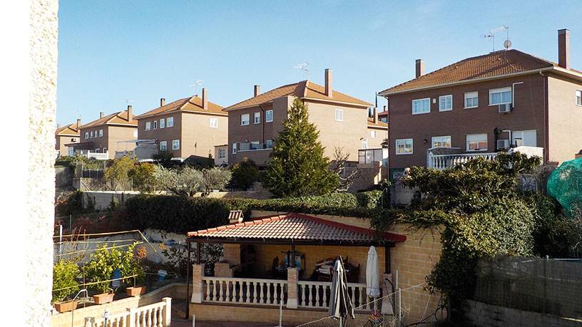 Venta de villa en Villanueva de Perales