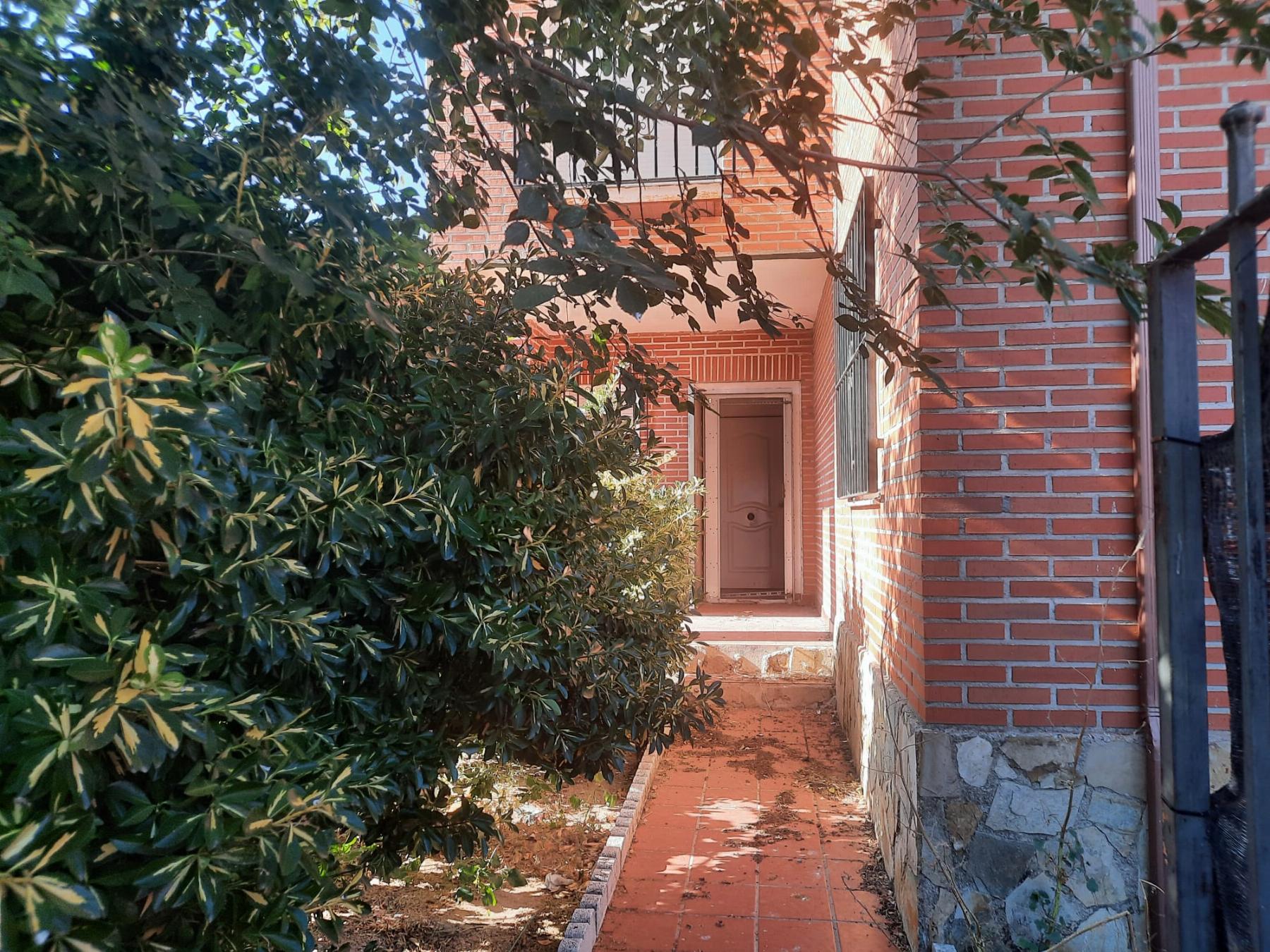 Venta de chalet en Alcabón