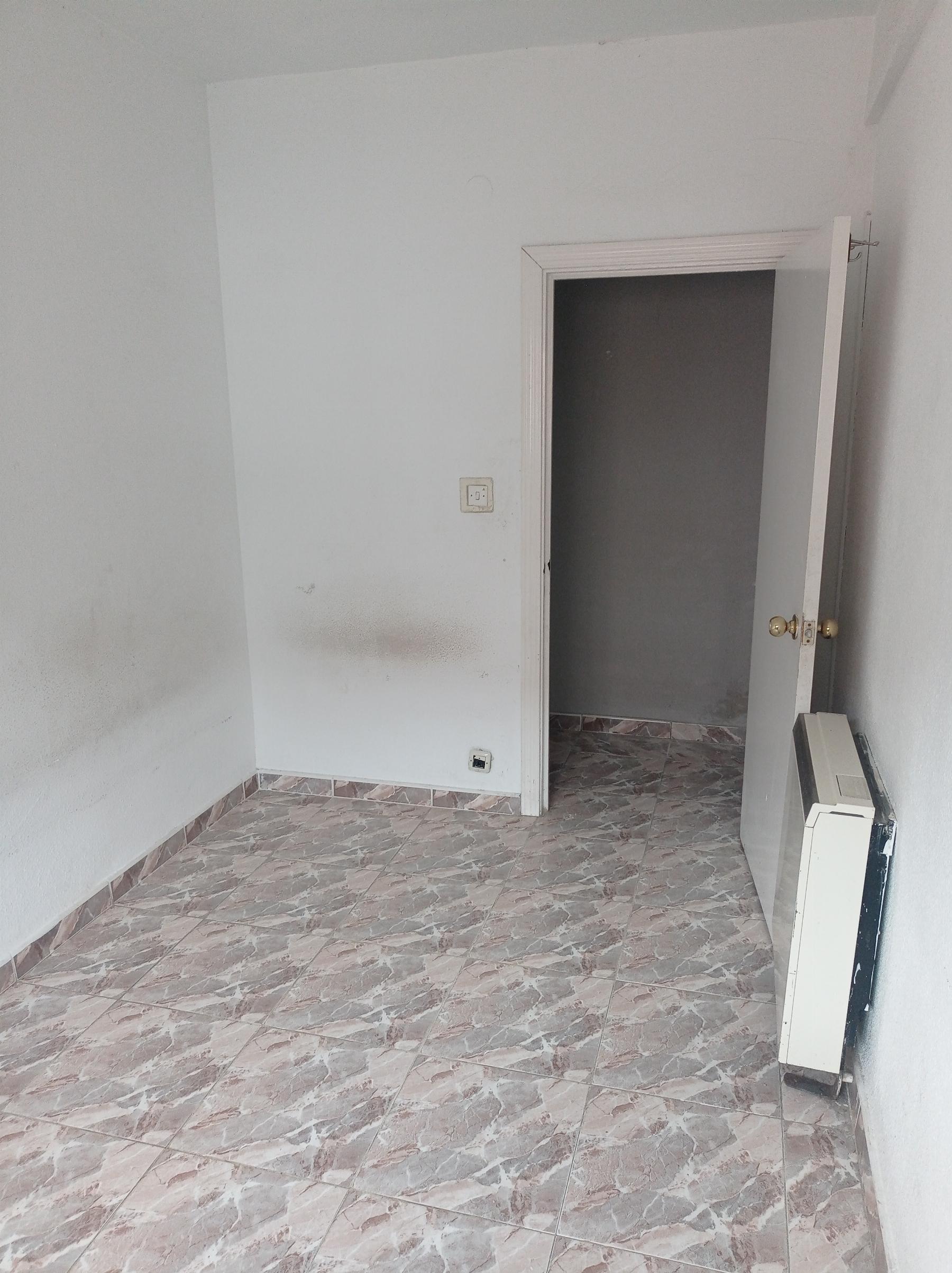 Venta de piso en Alcalá de Henares