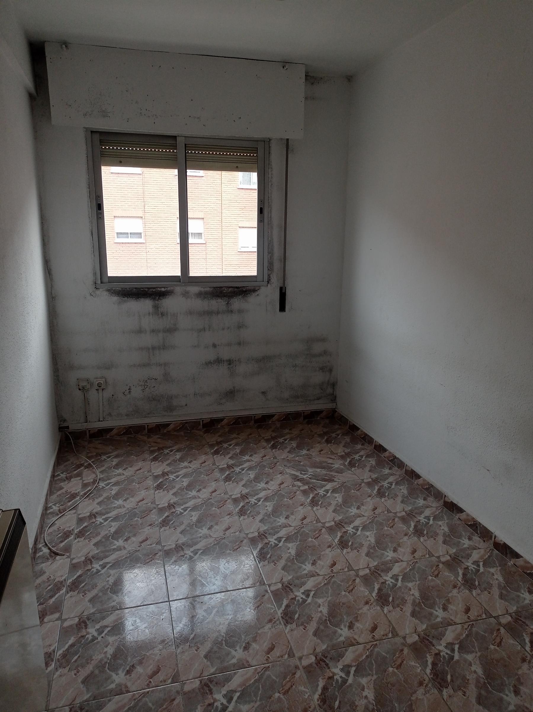 Venta de piso en Alcalá de Henares