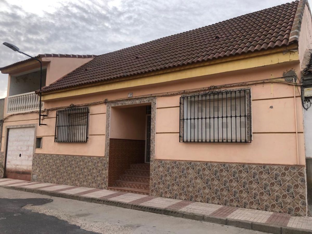 Venta de casa en Mora