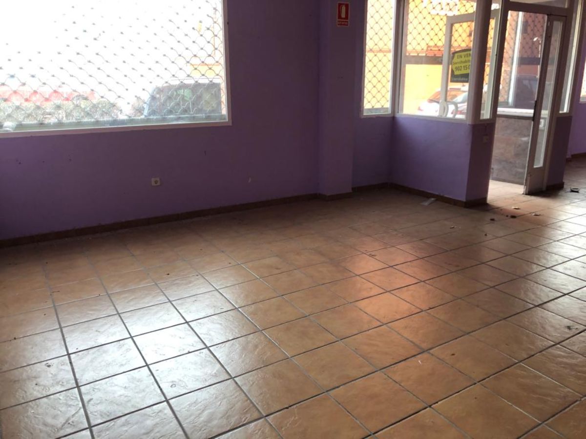 Venta de local comercial en Torrijos