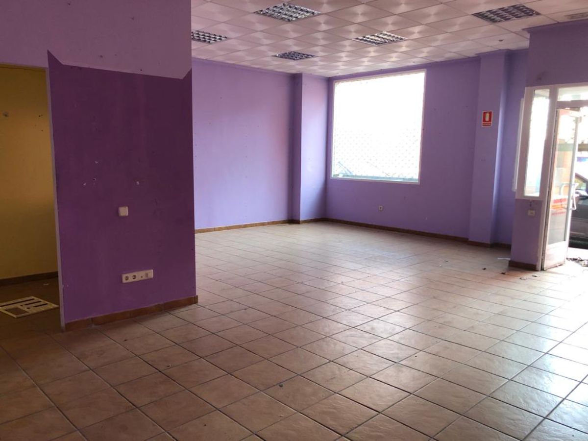 Venta de local comercial en Torrijos