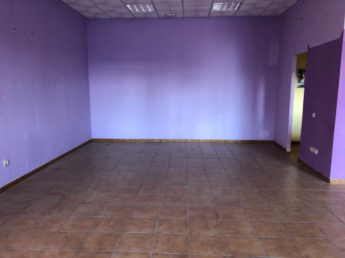 Venta de local comercial en Torrijos