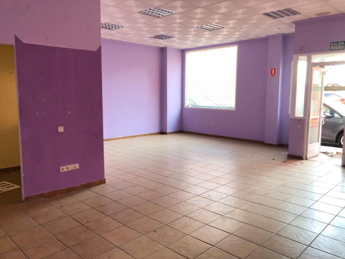 Venta de local comercial en Torrijos