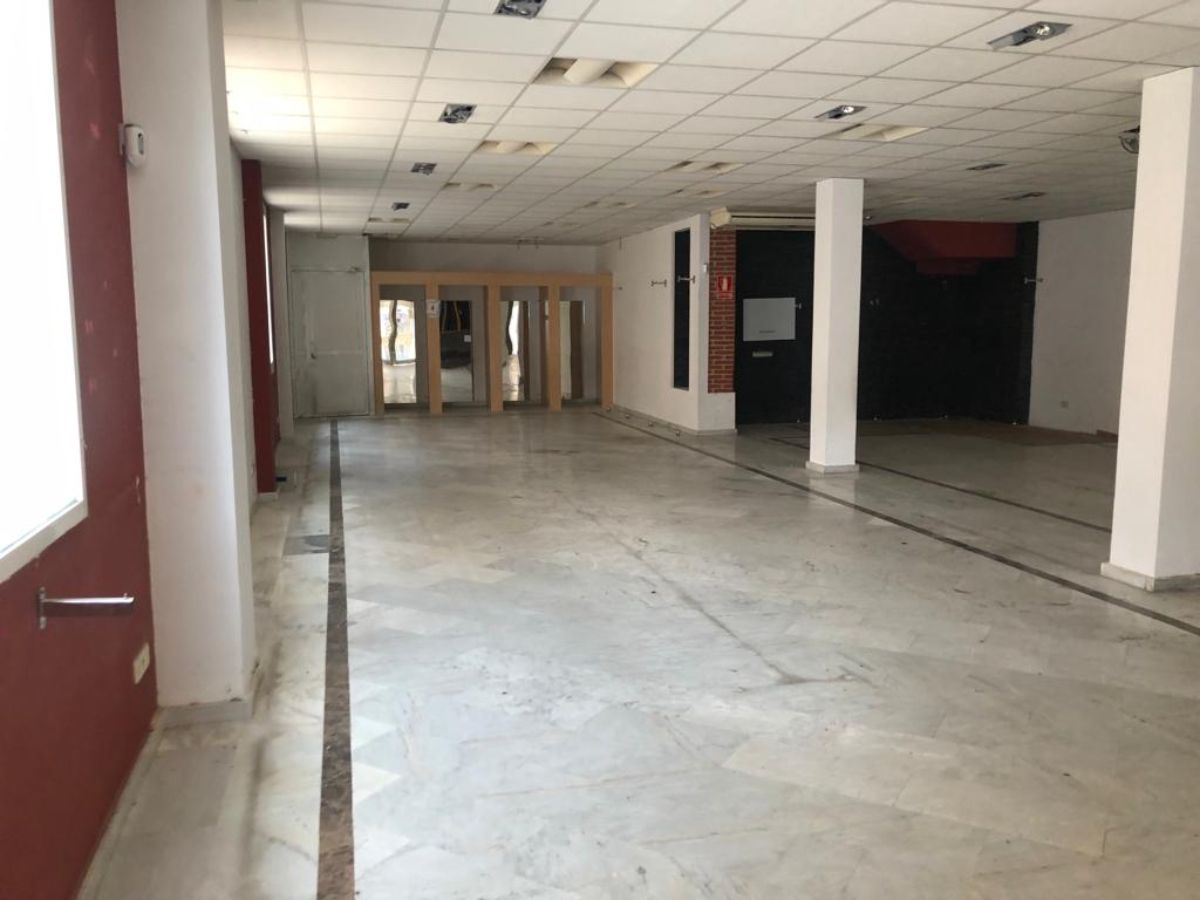 Venta de local comercial en Ciempozuelos