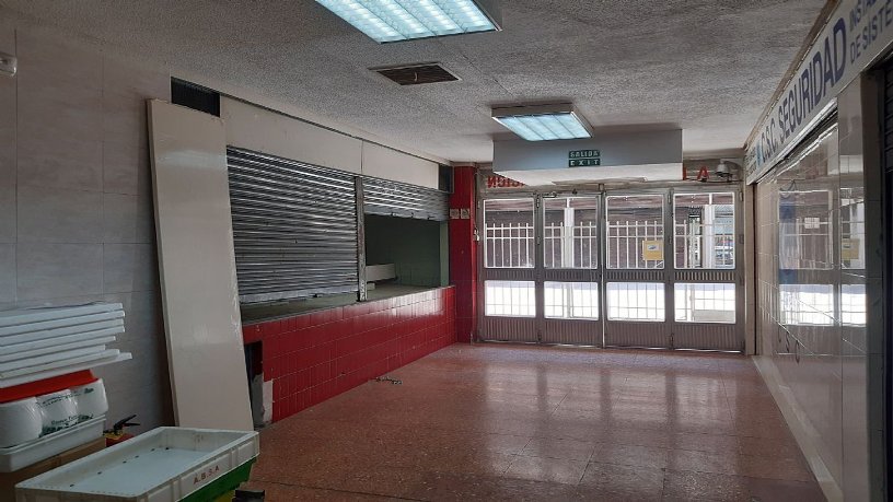 Venta de local comercial en Parla
