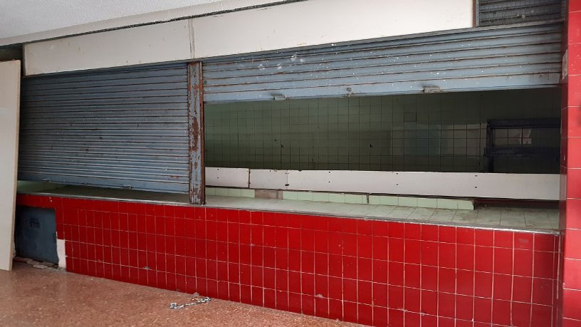 Venta de local comercial en Parla