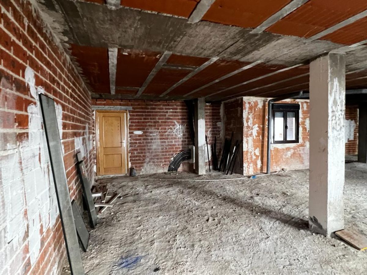 Venta de local comercial en Casarrubios del Monte