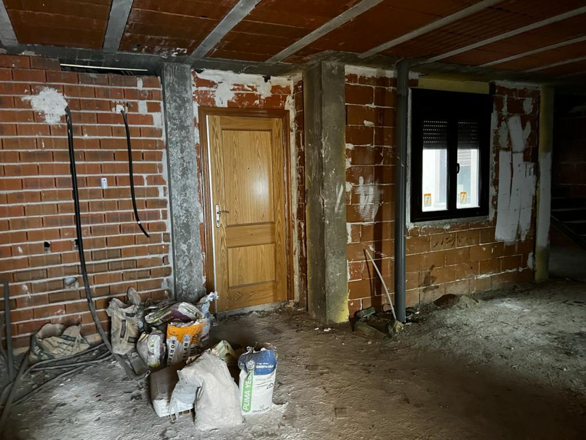Venta de local comercial en Casarrubios del Monte