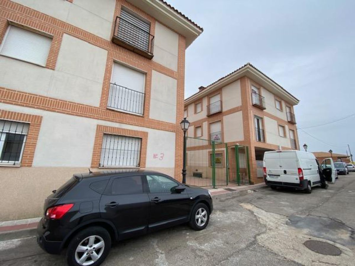 Venta de piso en Lominchar