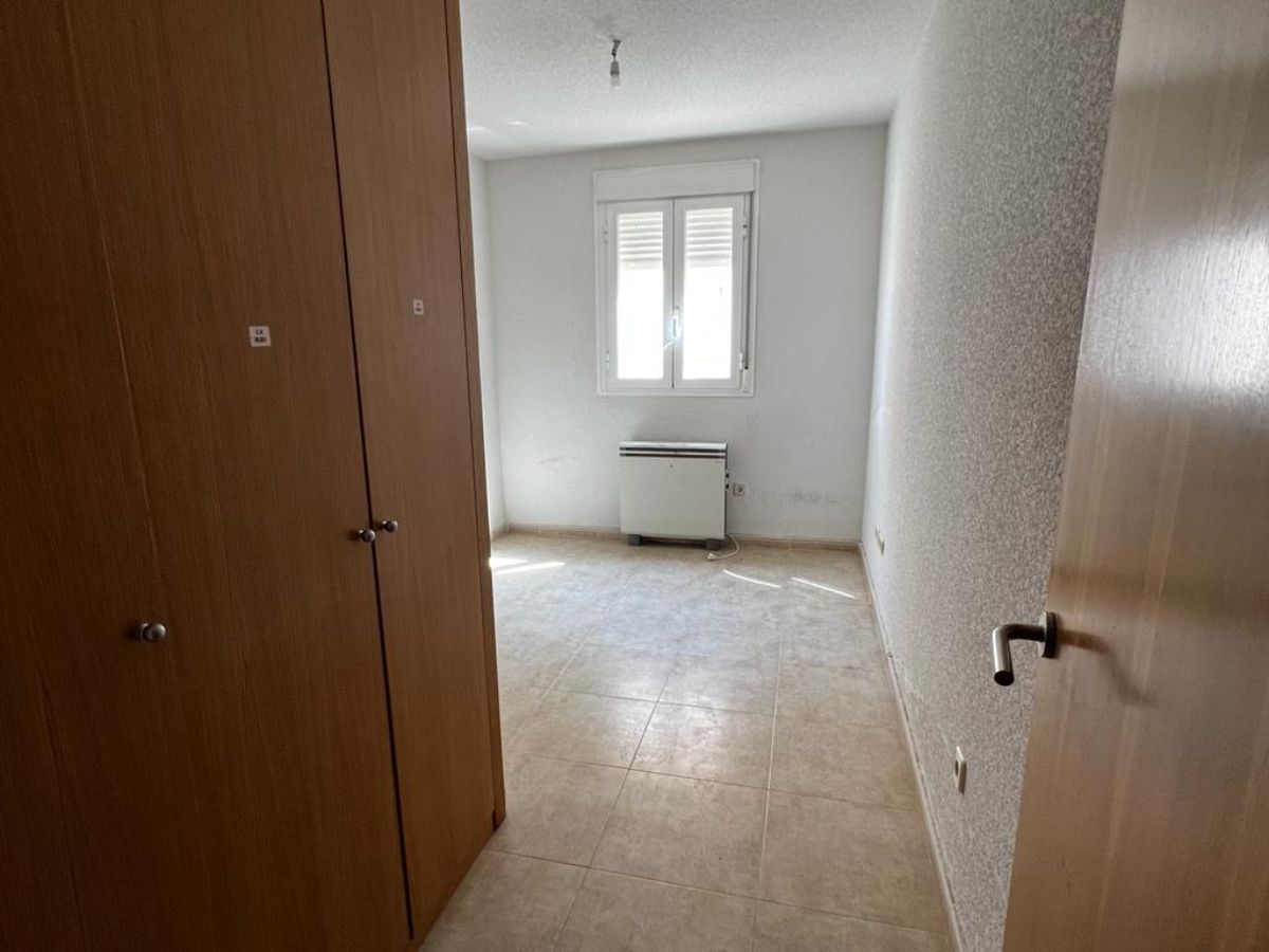 Venta de piso en Lominchar
