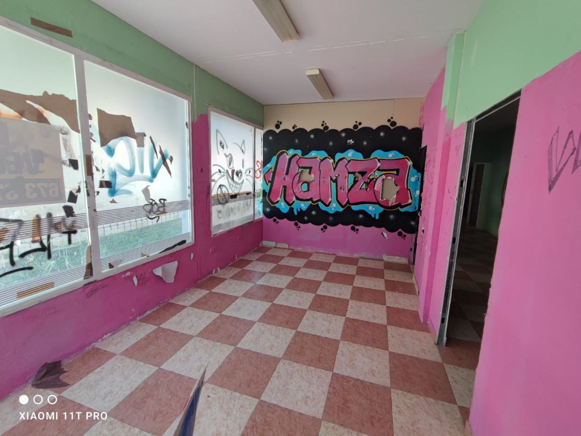 Venta de local comercial en Parla