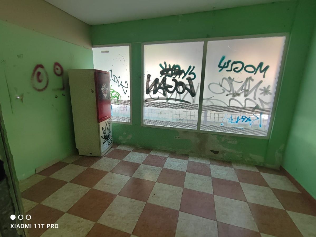 Venta de local comercial en Parla