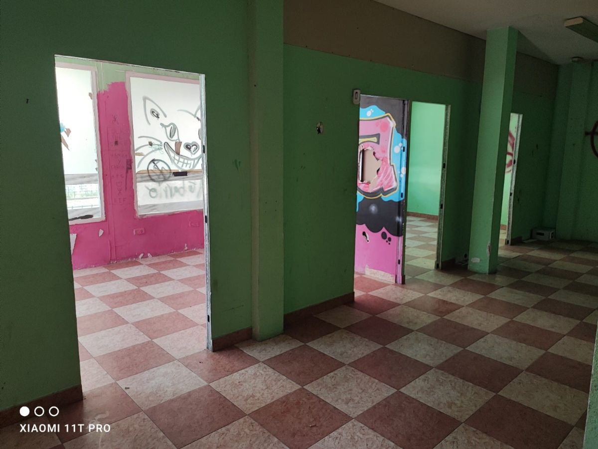 Venta de local comercial en Parla