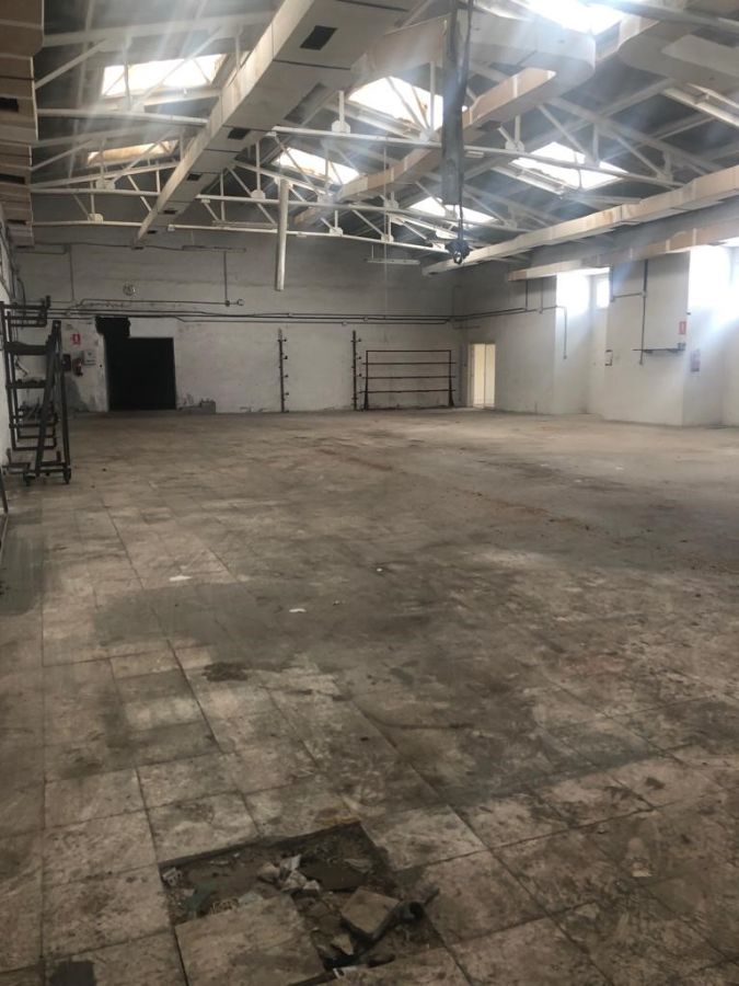 Venta de nave industrial en Sevilla la Nueva