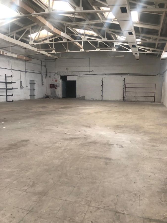 Venta de nave industrial en Sevilla la Nueva