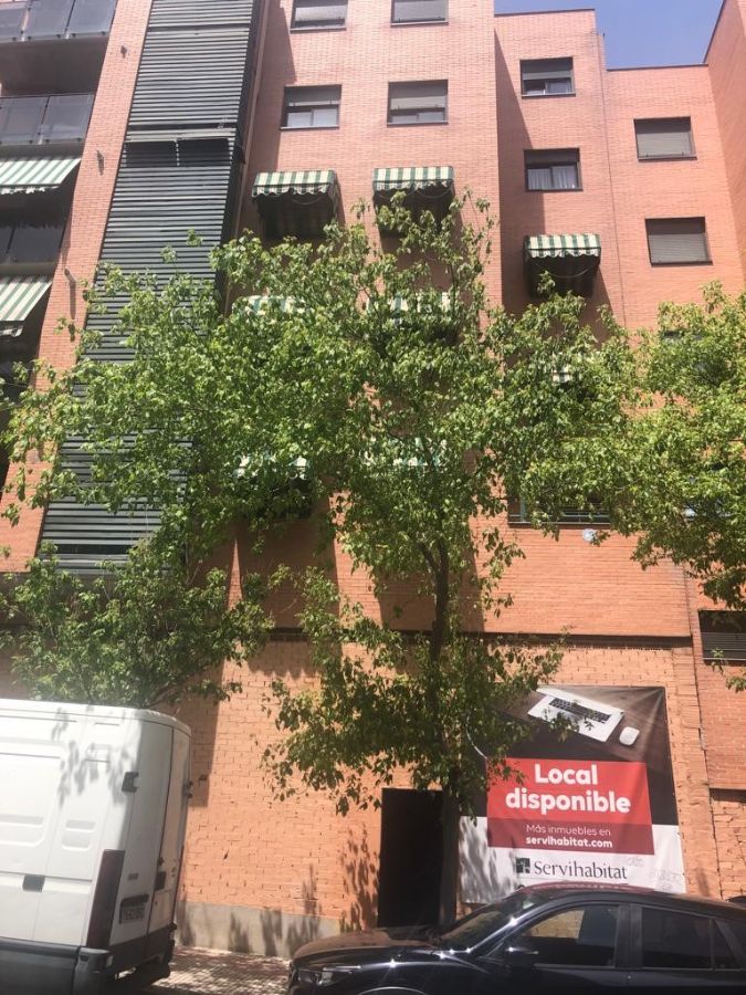 Venta de local comercial en Alcorcón