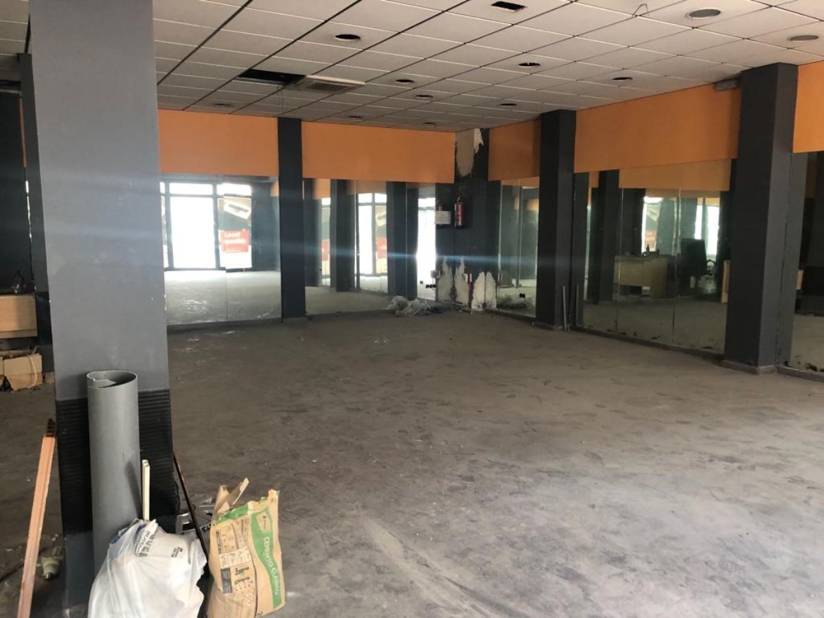 Venta de local comercial en Móstoles