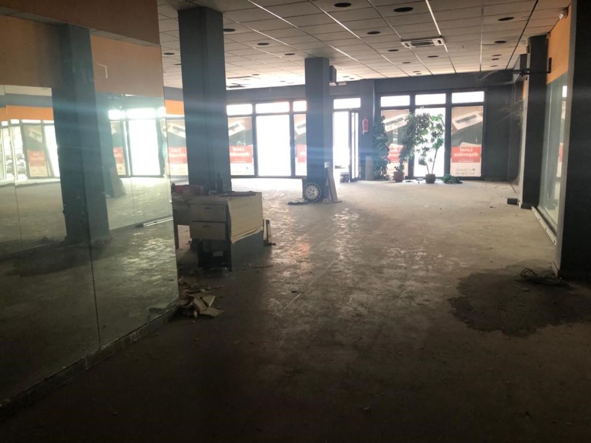 Venta de local comercial en Móstoles
