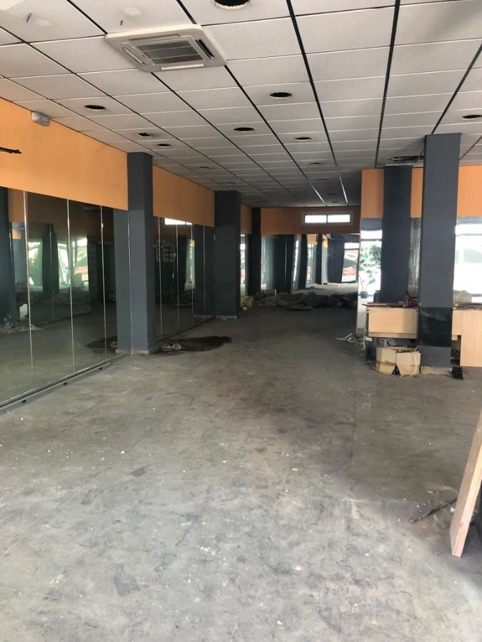 Venta de local comercial en Móstoles