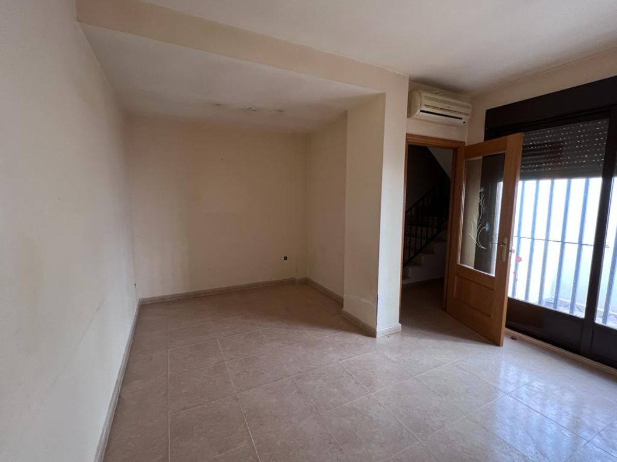 Venta de dúplex en Ontígola