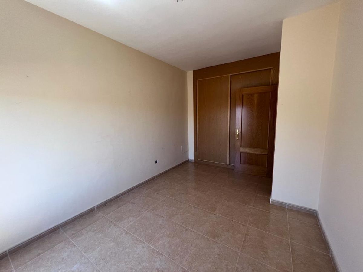Venta de dúplex en Ontígola