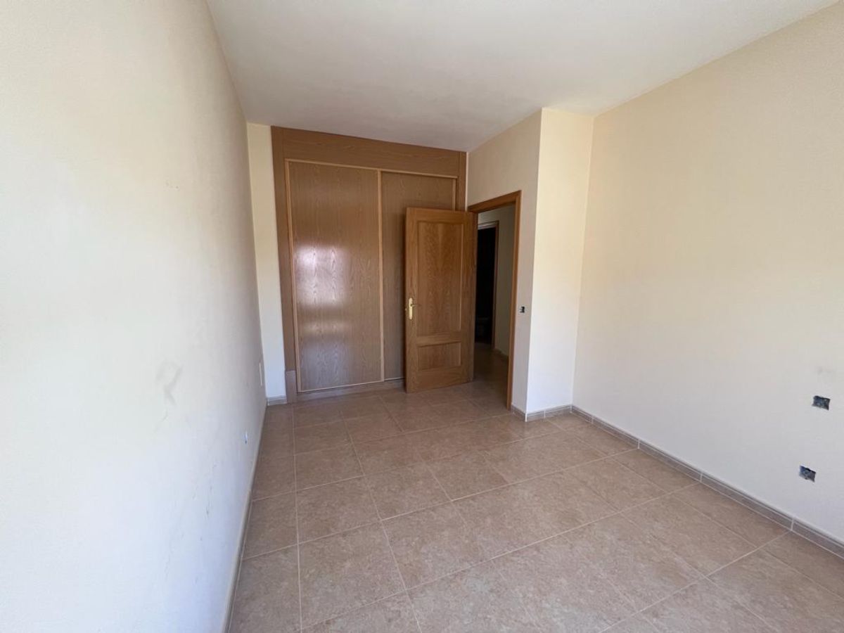 Venta de dúplex en Ontígola