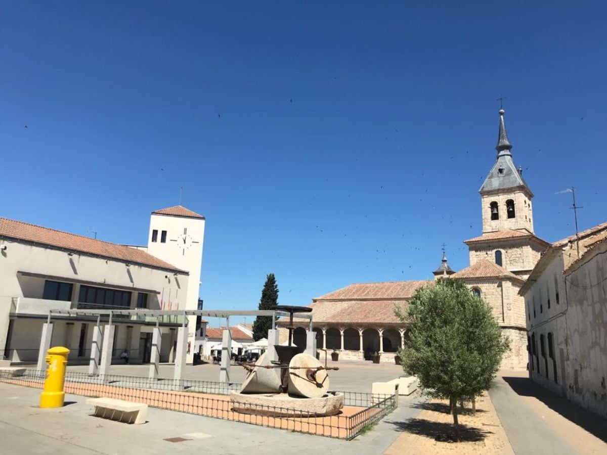 Venta de local comercial en Torres de la Alameda