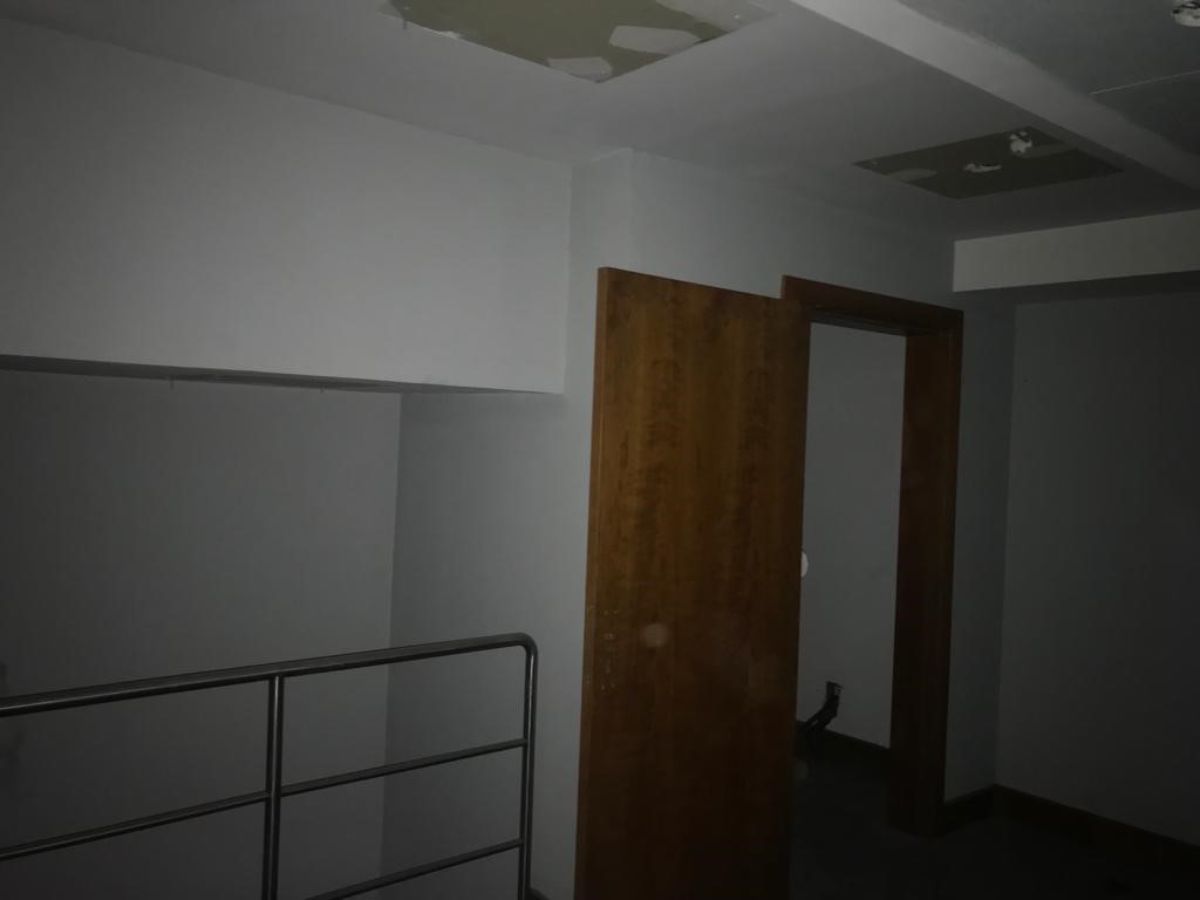 Venta de local comercial en Madrid