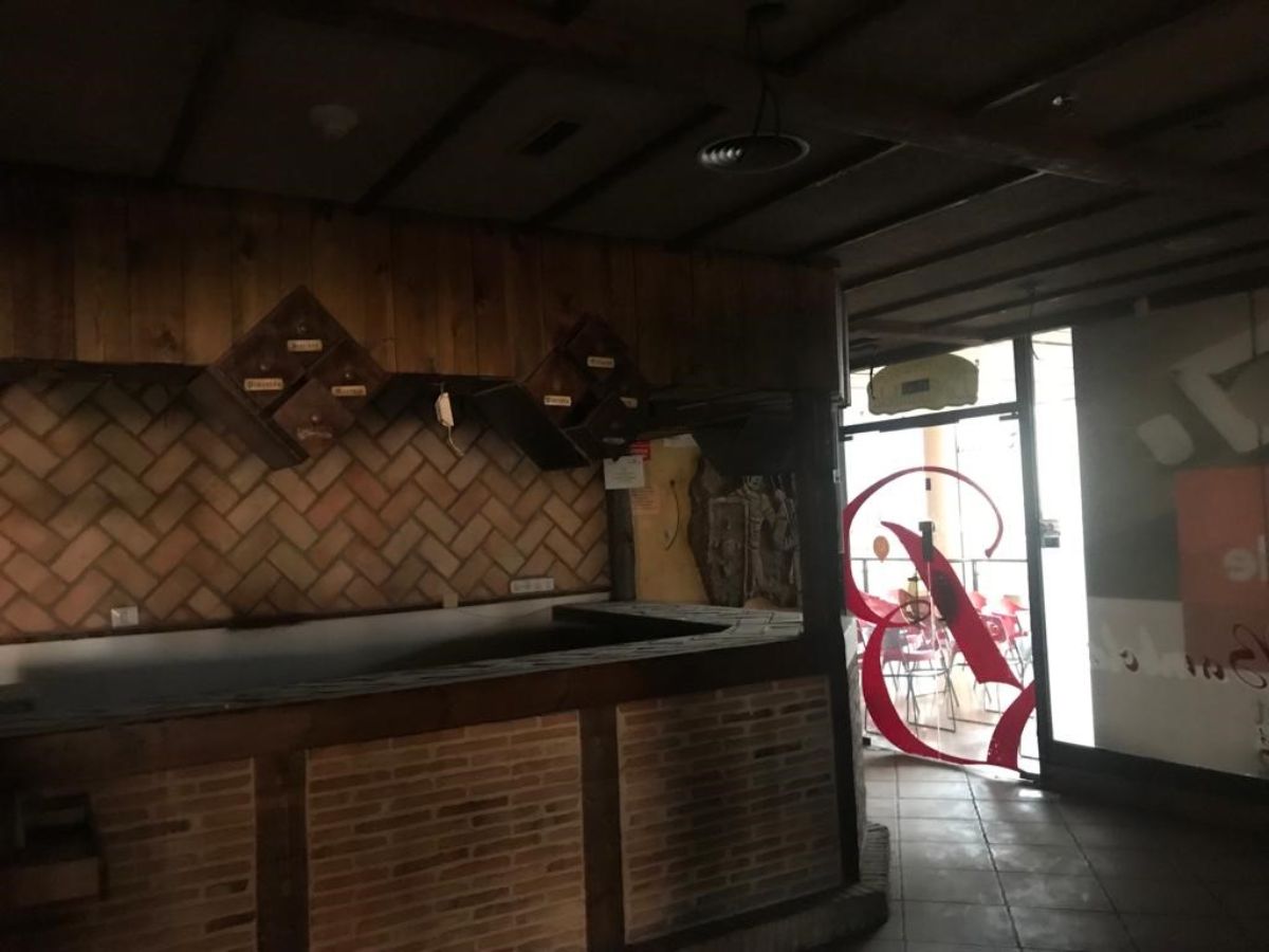 Venta de local comercial en Torrejón de Ardoz