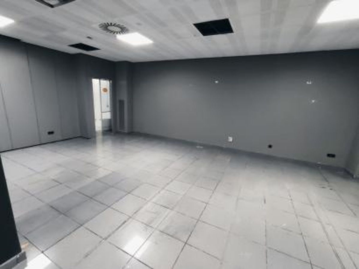 Venta de local comercial en Leganés