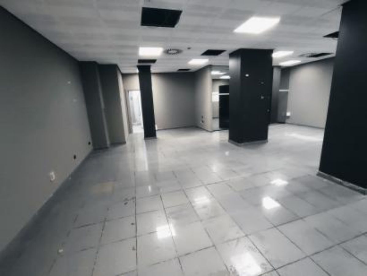 Venta de local comercial en Leganés