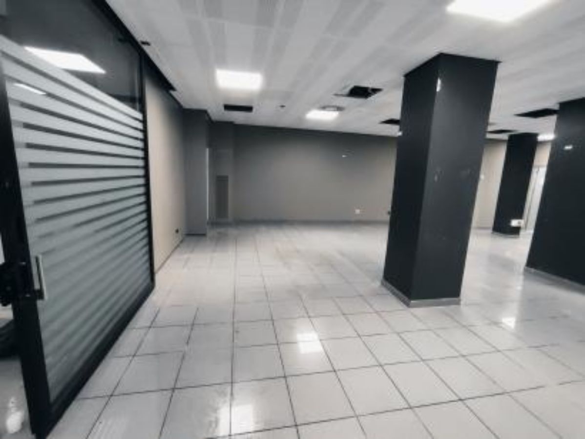 Venta de local comercial en Leganés