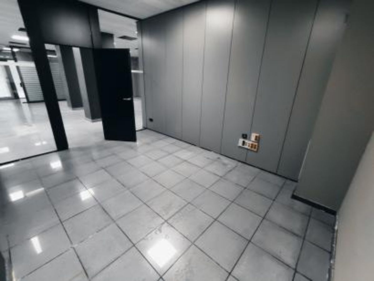 Venta de local comercial en Leganés
