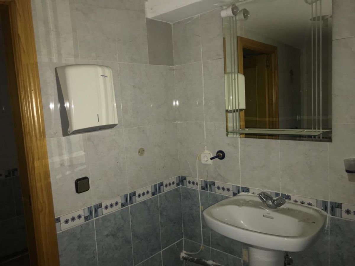 Venta de local comercial en Madrid