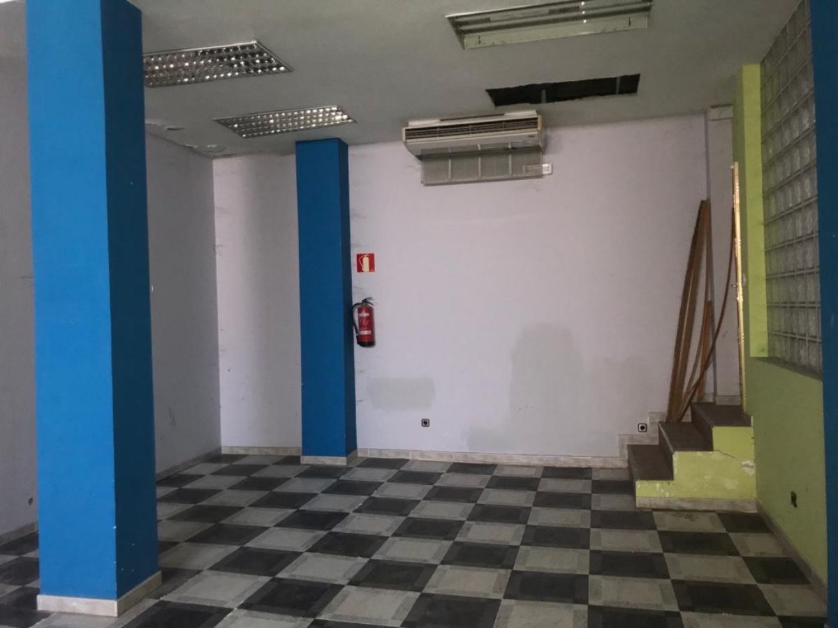 Venta de local comercial en Madrid