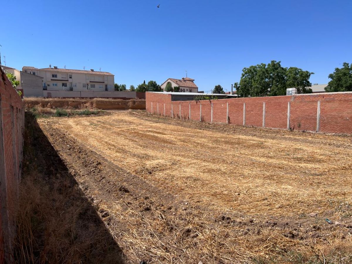 Venta de terreno en Villatobas