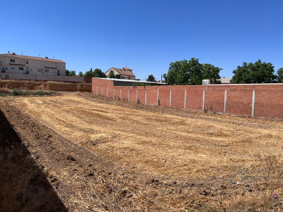 Venta de terreno en Villatobas