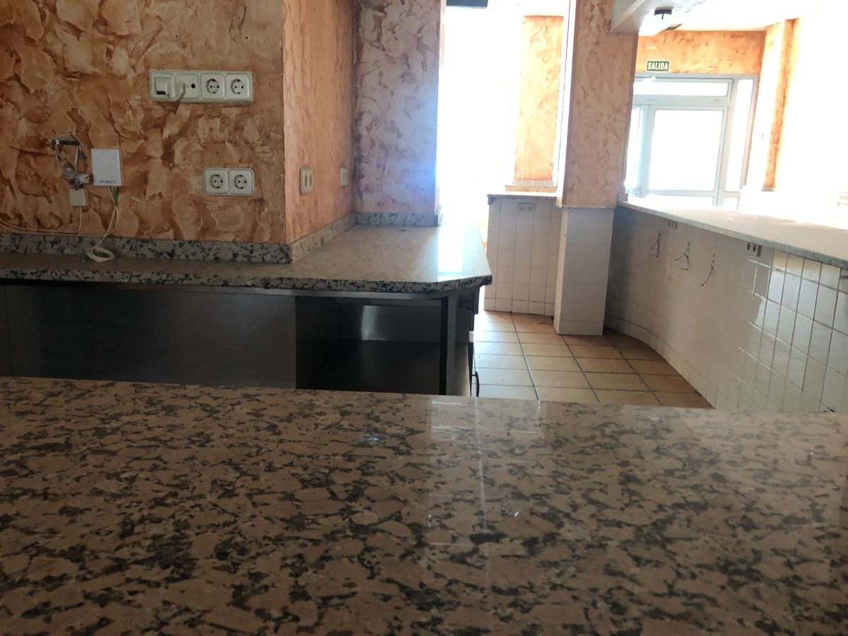 Venta de local comercial en Humanes de Madrid