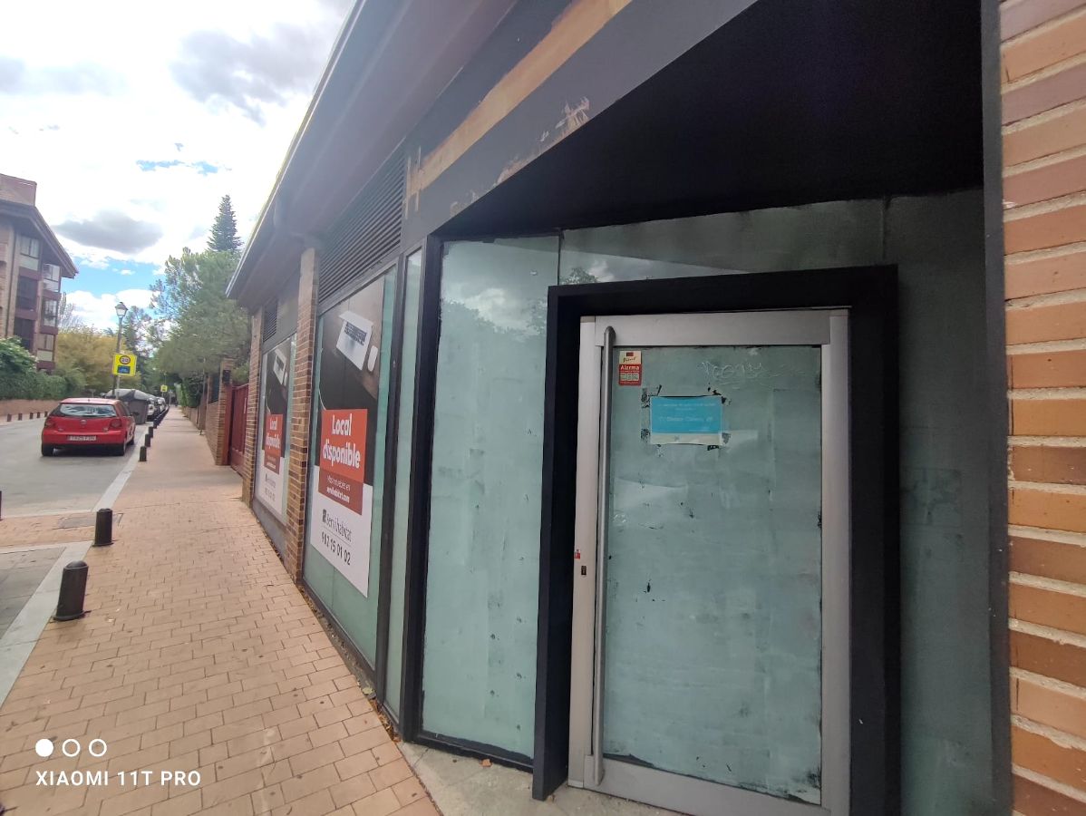 Venta de local comercial en Majadahonda