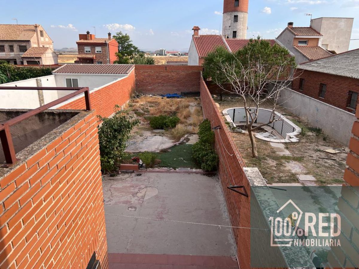 Venta de chalet en Lominchar