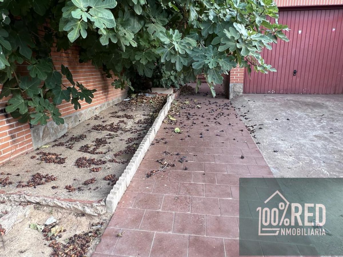Venta de chalet en Lominchar