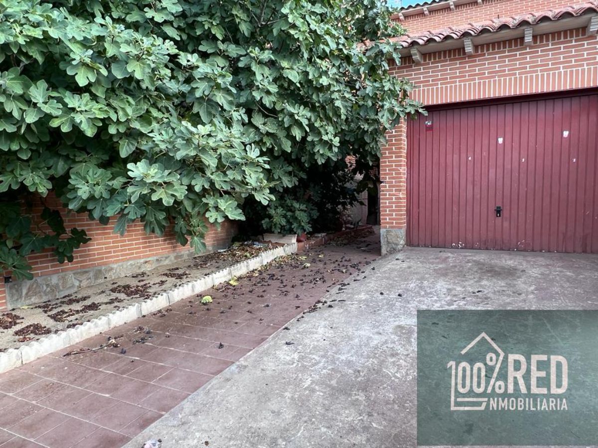 Venta de chalet en Lominchar