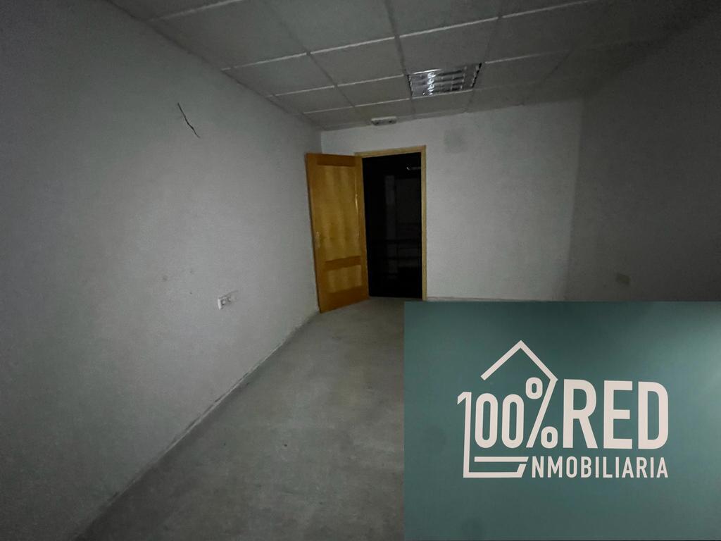 Venta de local comercial en Camarena