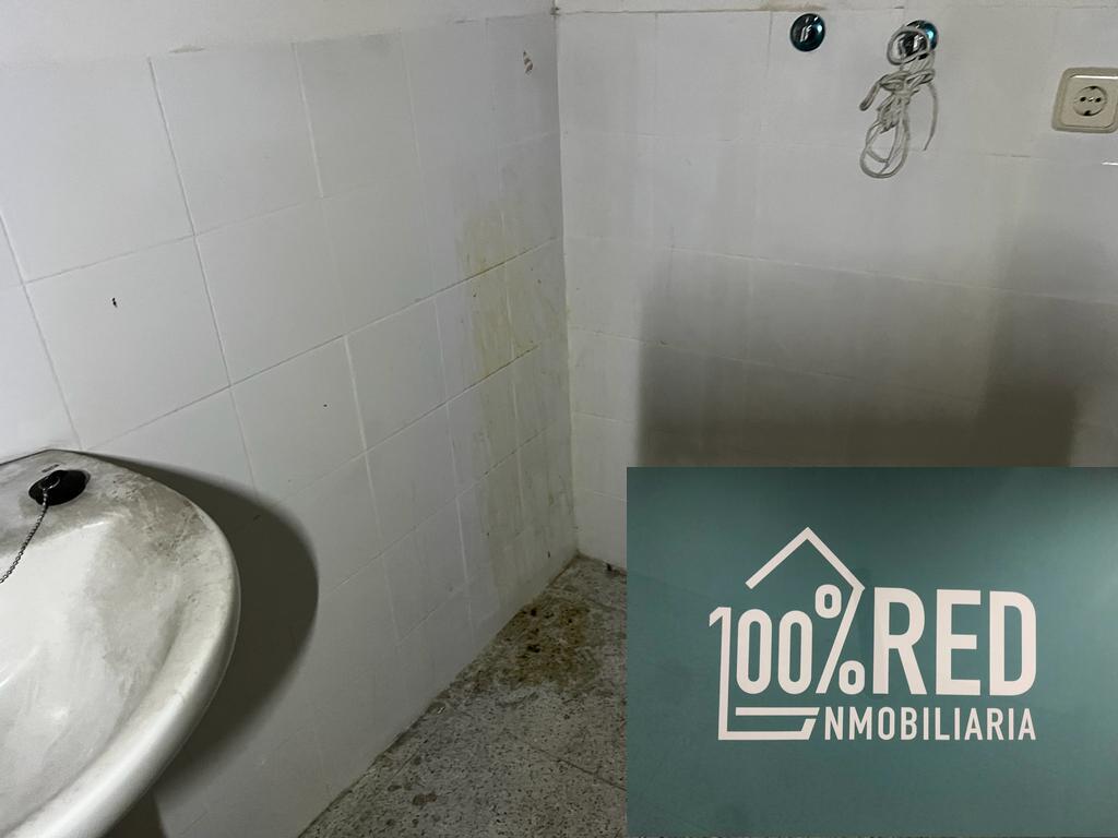 Venta de local comercial en Camarena