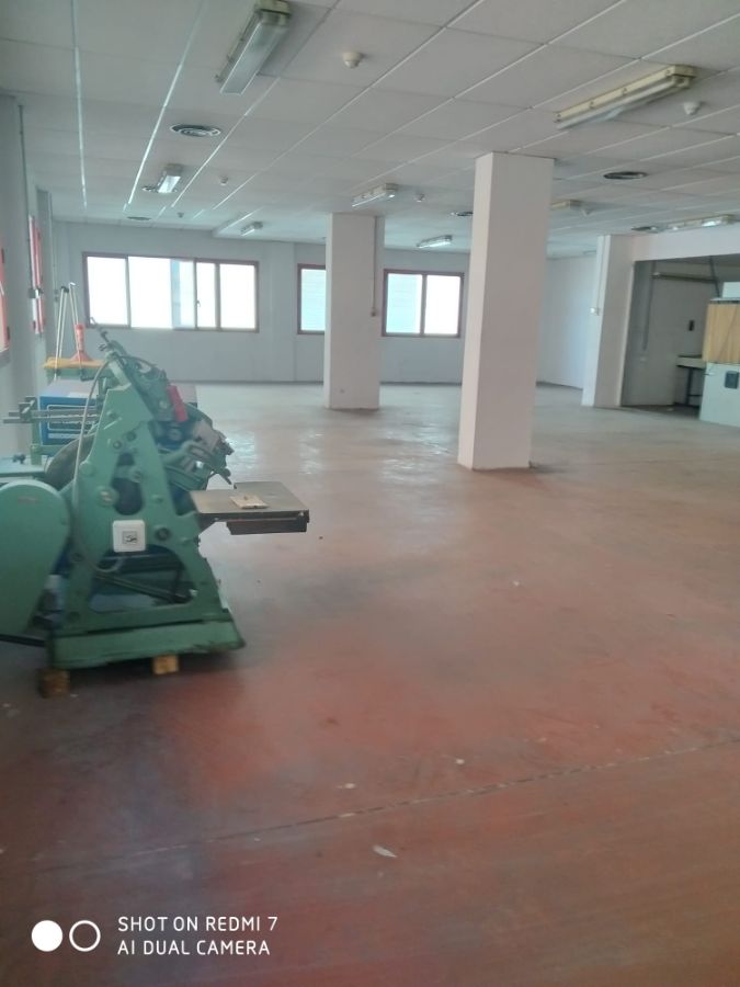 Venta de local comercial en Madrid
