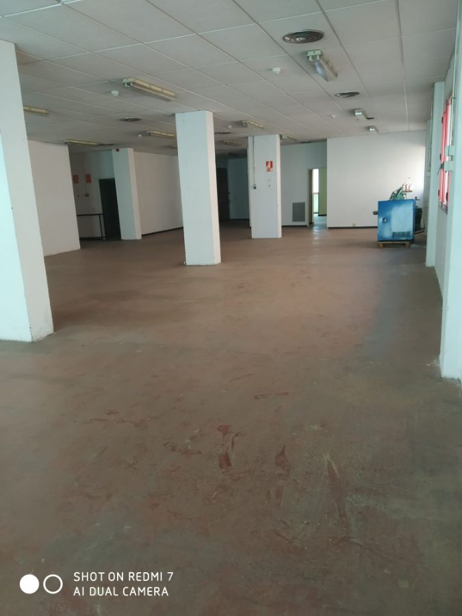 Venta de local comercial en Madrid